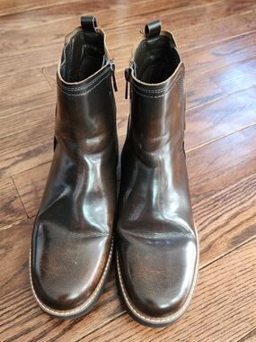 Naturalizer Darry Bootie Lug-Sole Leather 9.5W Quiet Luxury Waterproof Moto